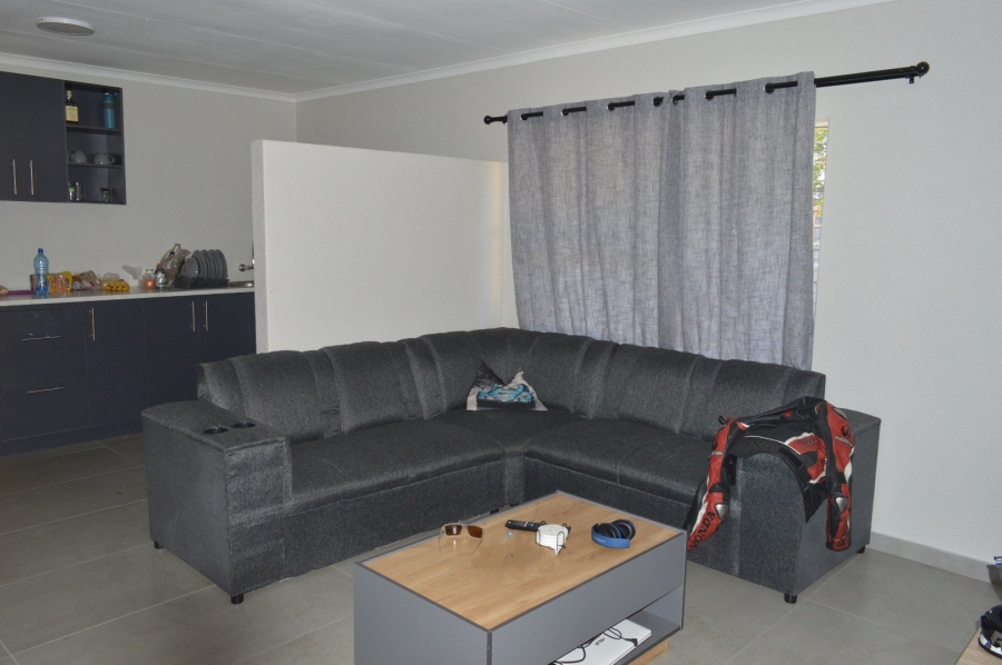 4 Bedroom Property for Sale in Flamwood North West